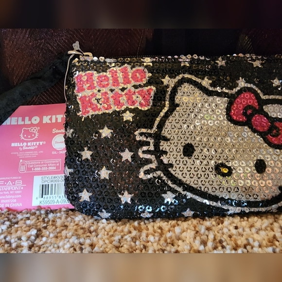 New Authentic Sanrio Hello Kitty Sequin Embellished wristlet change purse - Picture 2 of 6